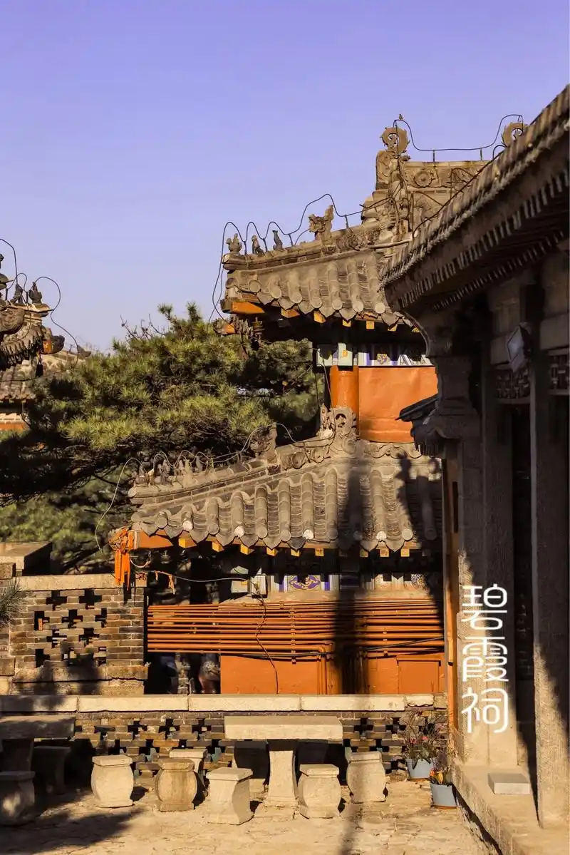 泰安碧霞祠看建筑