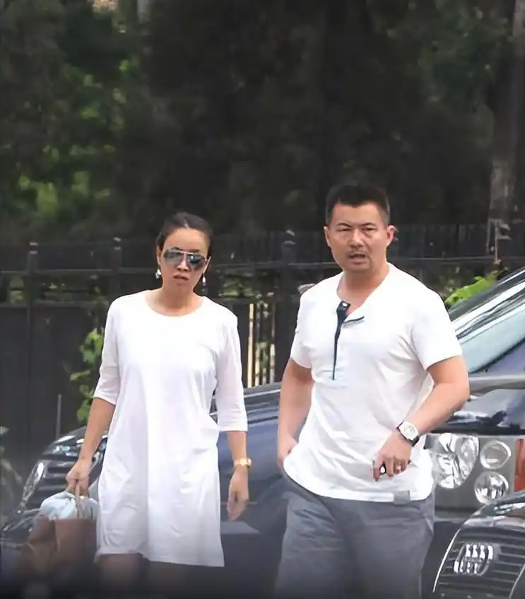 回顾孟桐:爱上未婚生子的那英,后把她宠成宝,待继子比亲生的还好