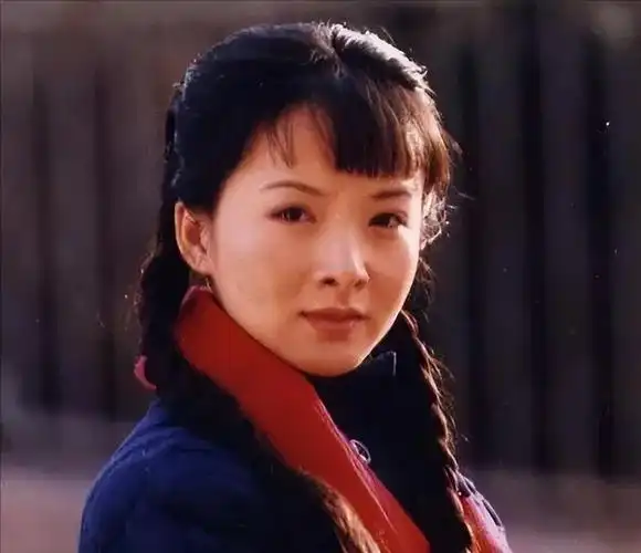 影后谢兰与师小红丁克12年39岁才当妈如今过得怎样