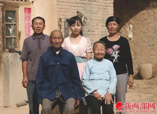 王二妮:黄土高坡上的百灵鸟