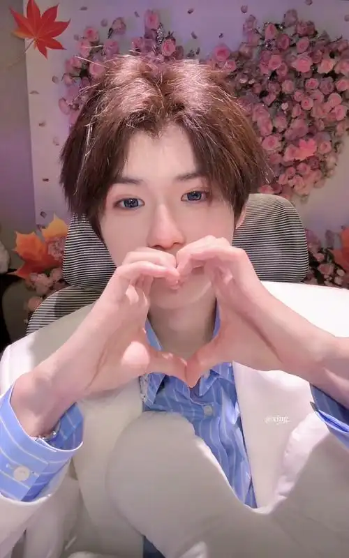 我的泪此时此刻已为你日夜不停昼夜不息的撒落!你