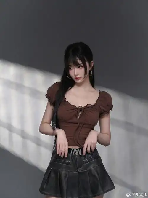 孔雪儿美拉德穿搭,美女身材比例好好,这张脸也太美了吧……|孔雪儿