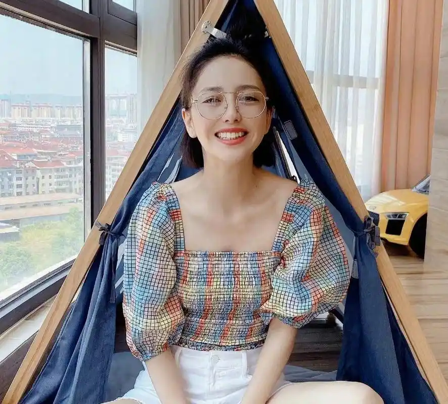 佟丽娅虎牙真可爱