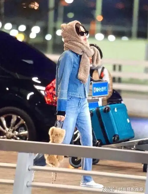 金钟仁kai前女友金智妮衣品太好了难怪被称为人间香奈儿