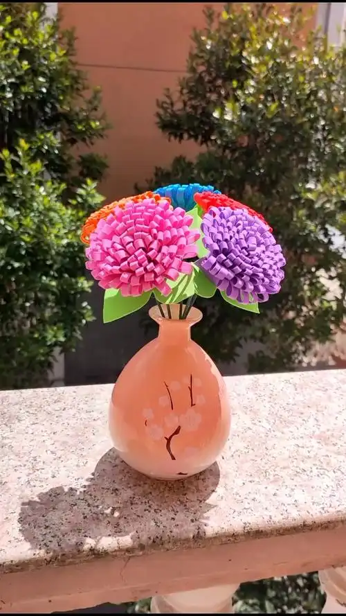 手工花#最简单的一款海绵纸花花,手残党包一学就会,学起来吧!