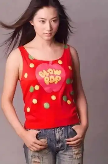 东方卫视美女主播尹红