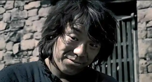 18岁黄渤忍了,18岁鹿晗也能忍,看了18岁的雷佳音后,实在忍不了