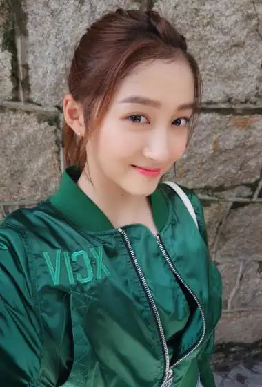 关晓彤日常街拍生活照图片66