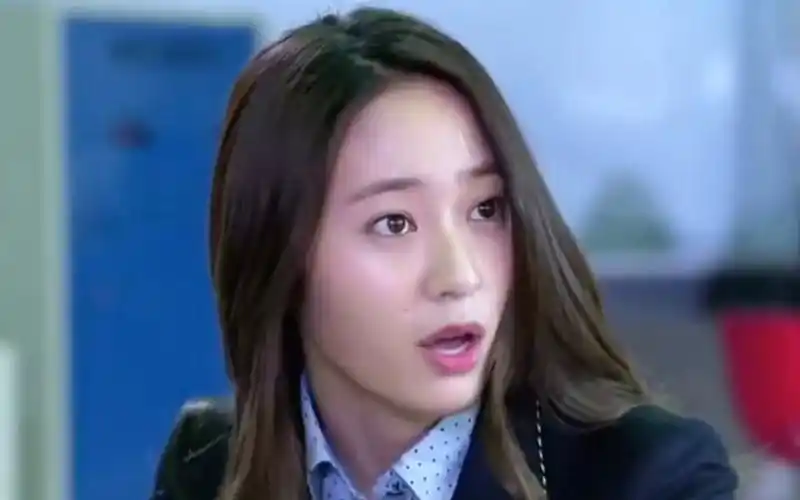 继承者们##郑秀晶#是漂亮傲娇又招人爱的宝娜啊~全剧印象最深的经典