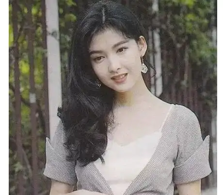 港星复古波浪卷发如何打理(3)_卷发发型_西子美发网