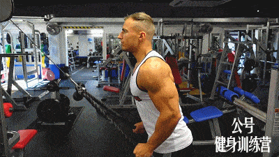 男人的铠甲胸肌,多练这个动作才是关键!