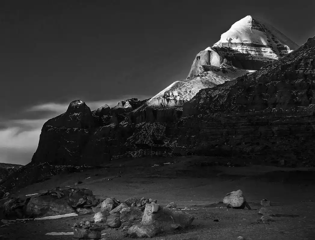 黑白摄影#摄影#西藏 来一组黑白风景 - 抖音