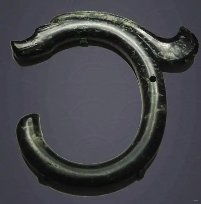 文物说:红山文化卷体玉龙