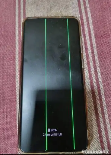 三星s20再曝线屏故障屏幕上出现紫绿色竖线