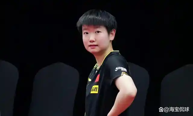 孙颖莎最新照片曝光,脚伤状况依然存在,诋毁莎莎诈伤的声音可耻