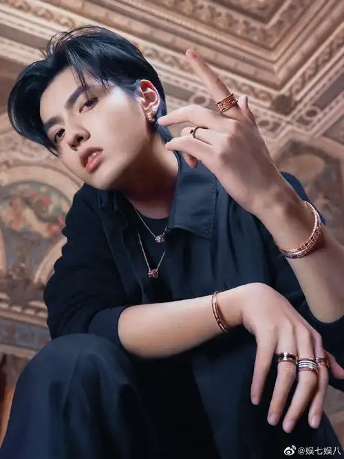 爱豆的那些入坑神图##吴亦凡[超话]