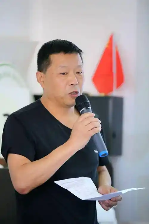 王会林【文学鉴赏】汉上文坛的文曲星——在朱军老师新书分享会上的