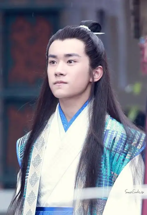 易烊千玺 #tfboys 思美人61少年屈原 拍摄花絮 高清 帅气