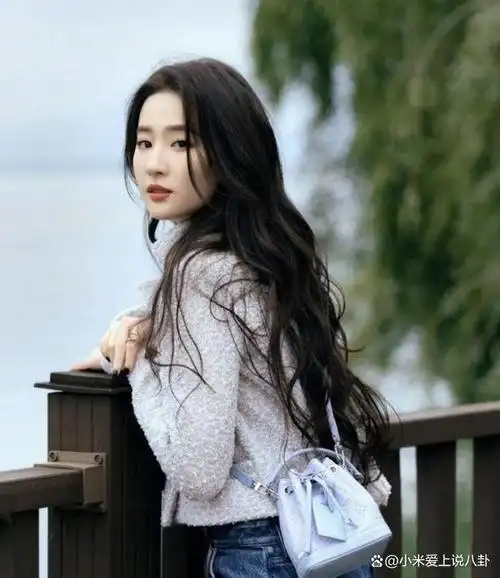 与生俱来的美与年龄没必然关系,年纪增长的刘亦菲,依然美