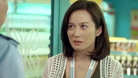 小丈夫俞飞鸿店设为联络点上来就贴宣传单可把俞飞鸿烦坏了