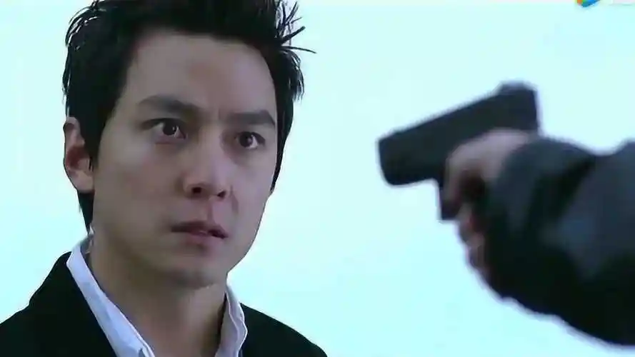新警察故事当吴彦祖把面具摘下来的那一刻颜值逆天