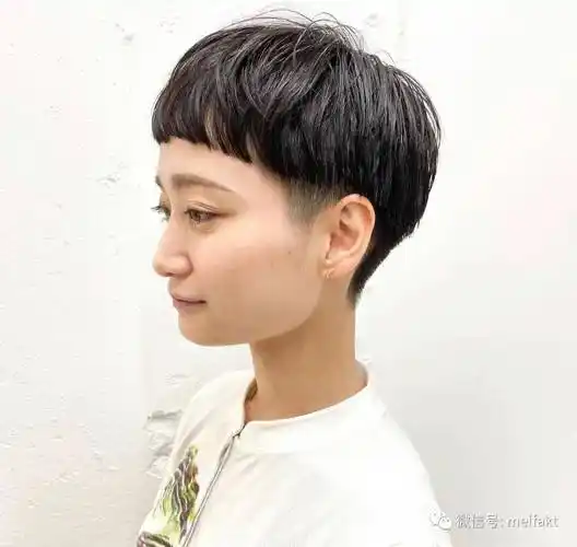 女生剪超短发,那帅起来,就没男生什么事了