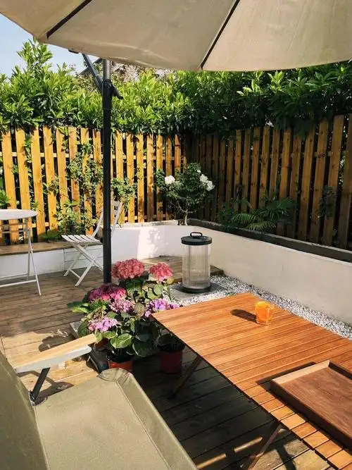 一楼40㎡花园改造3万元就能拥有一个自己的秘密花园太美了