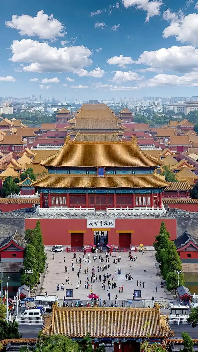 此生一定要和心爱的人去一趟北京故宫!推开一扇门,红墙黄瓦 两 - 抖音