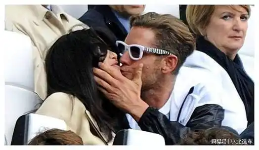 看完她压箱底的私照,我终于明白了_朱珠_拉波·埃尔坎_身材