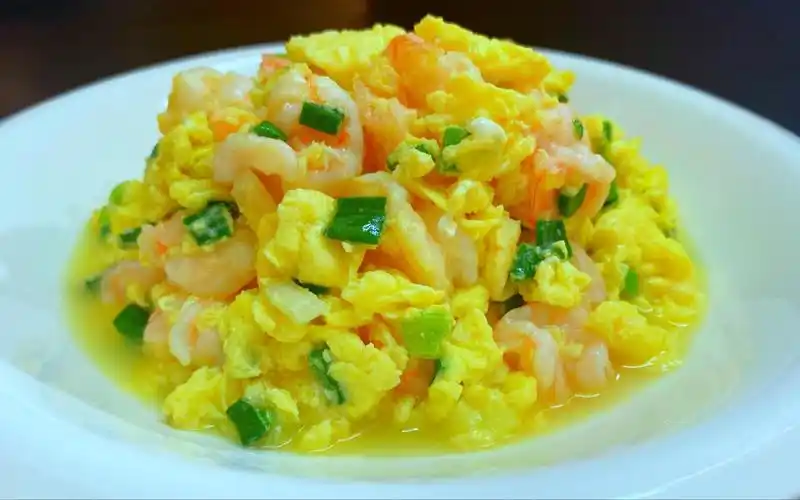 饭店的虾仁滑蛋为什么这么好吃?