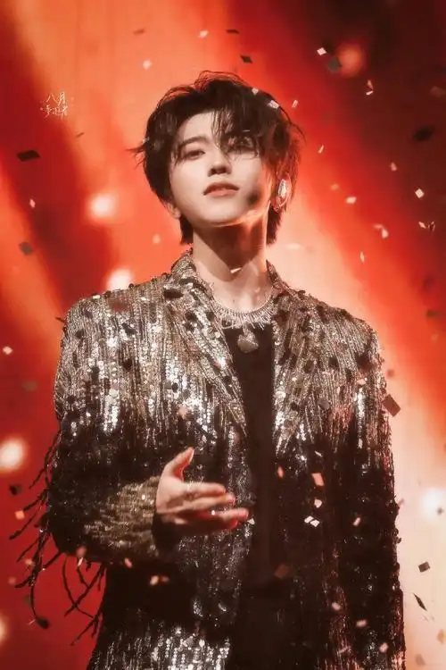 蔡徐坤2023迷巡回演唱会