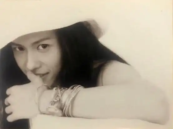 《披荆斩棘的哥哥》张淇成最大黑马,疼老婆20年,为追女孩学吉他_腾讯