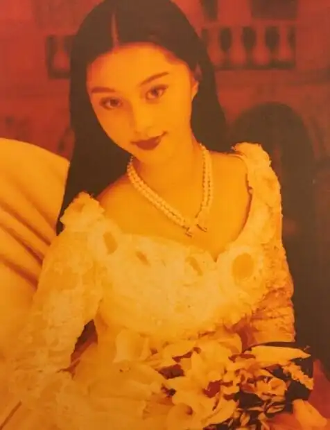 范冰冰13岁婚纱写真曝光网友从小美到大