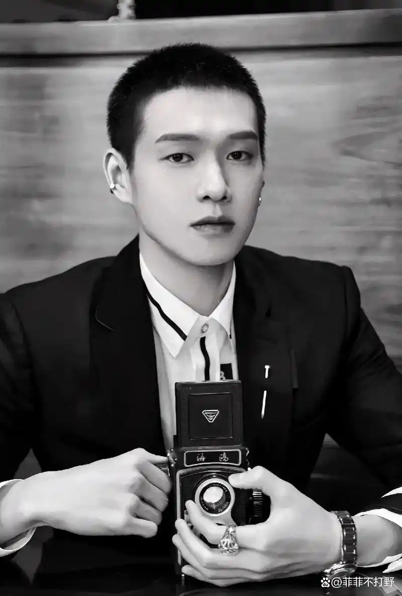 寸头才是检验颜值的标准,十二位男明星寸头造型一见高下