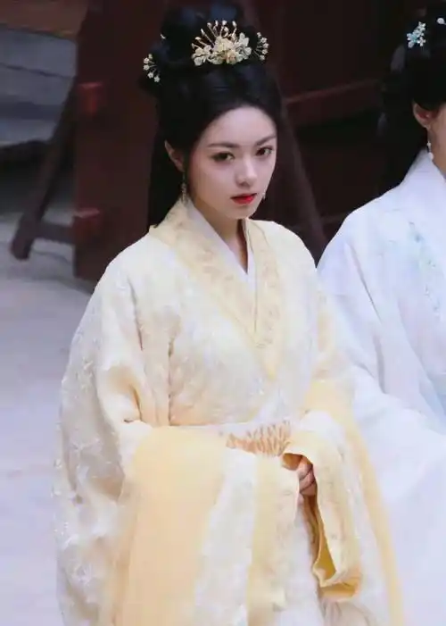 继《在暴雪时分》后,赵今麦新剧男主比吴磊还帅,苏感十足_张凌赫_古装