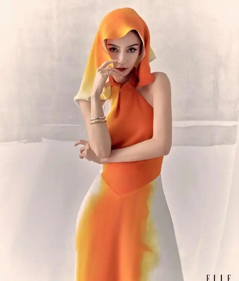 杨颖封面杂志写真,身着长裙美杜莎造尽显沉静优雅 676767.