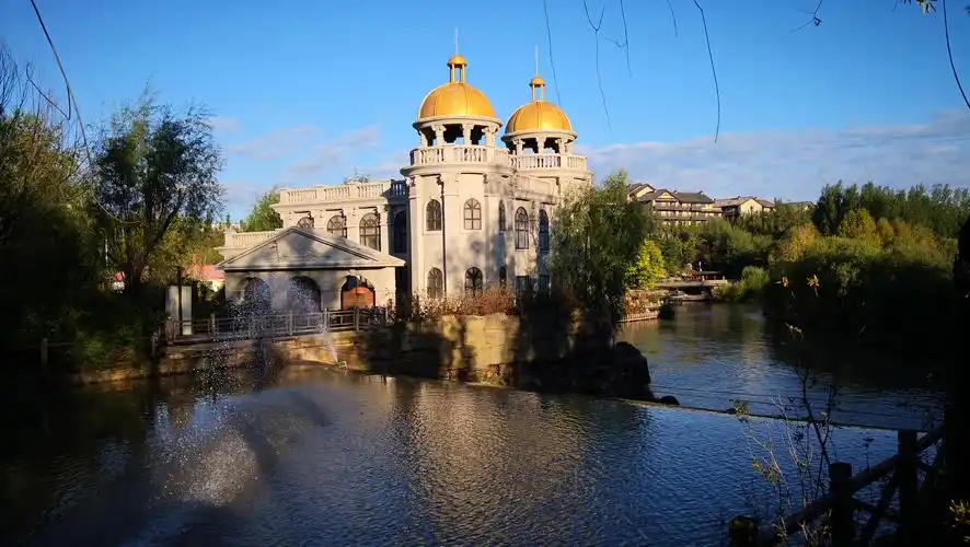 长白山之行—清晨的二道白河的公园!