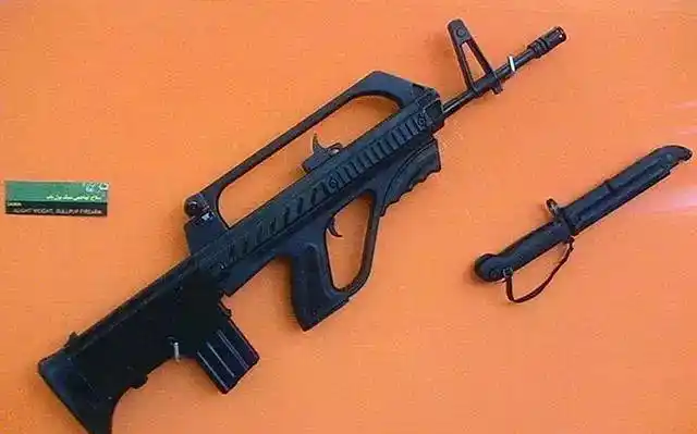 伊朗的最新型无托突击步枪,研发多年未见到大面积装备_网易订阅