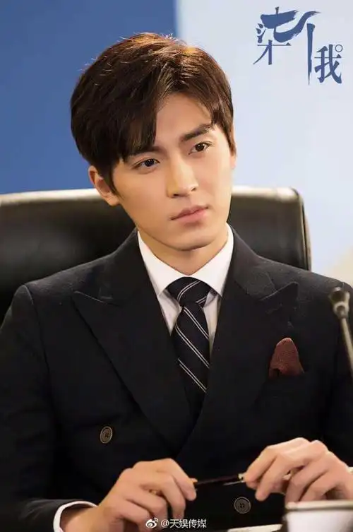 哪位男演员最适合演霸道总裁的角色?