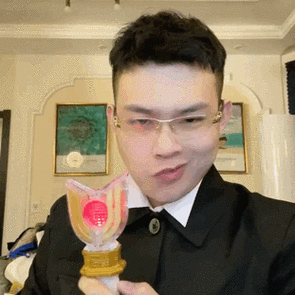 猕猴桃歪嘴战神45度歪嘴男动态表情包