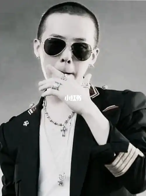 7815就算是黑白滤镜,龙哥也丝毫不逊_滤镜_权志龙_娱乐_明星娱乐