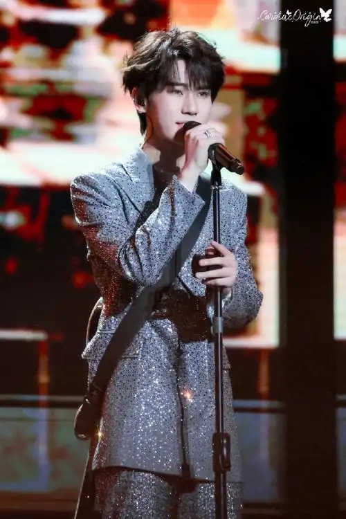 张真源 高光缔造者