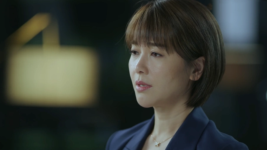 正青春:面对审计危机,方静成为一个彻底的失败者,她的自信没了