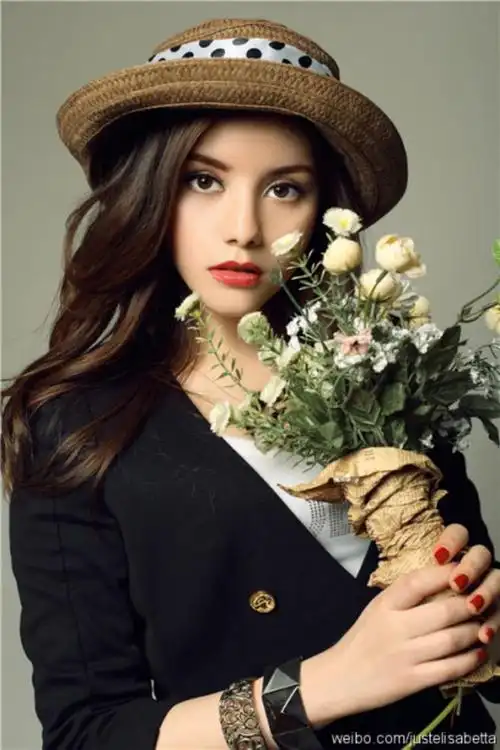 【中国美女图鉴】中意混血的上海女孩elisabetta,上戏09级学生