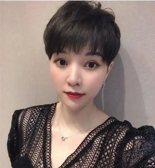 三种时尚减龄超短发,清爽又吸睛