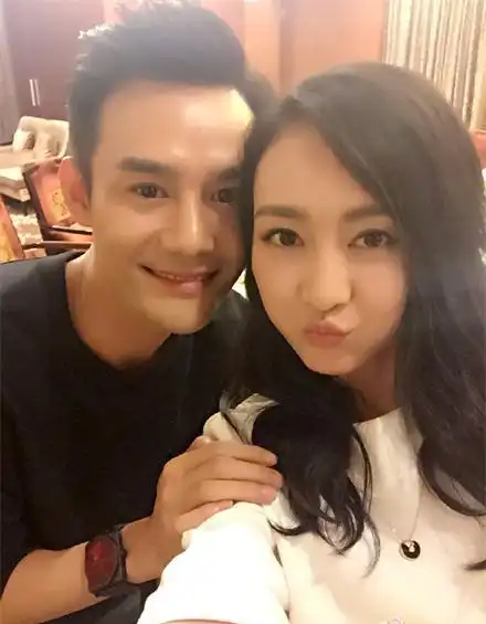 王凯而王鸥本是一个评价还不错的女演员,长得漂亮身材好演技也还不错