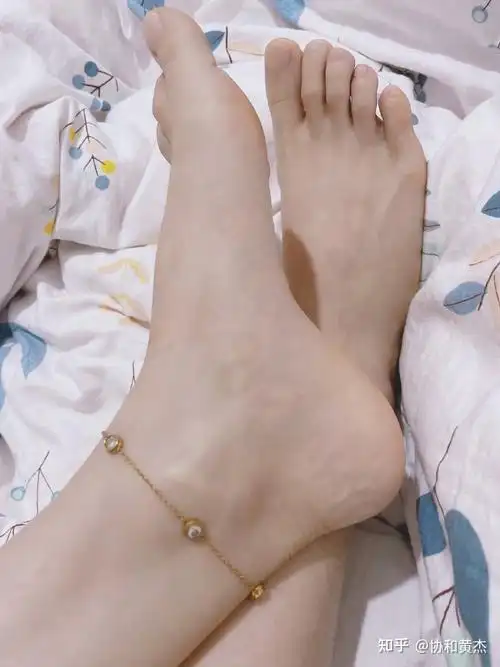 女生的脚真的不臭吗? - 知乎