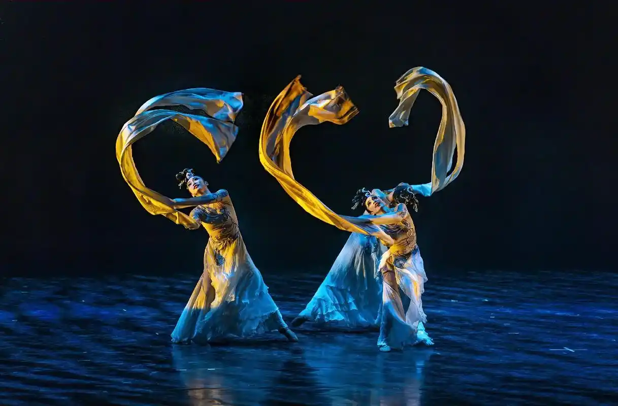 庆祝建党100周年湖北省舞蹈家协会系列活动演出剧照