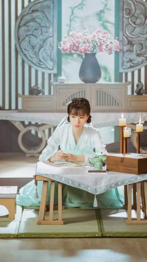 她和他的恋爱剧本罗涟漪庄达菲