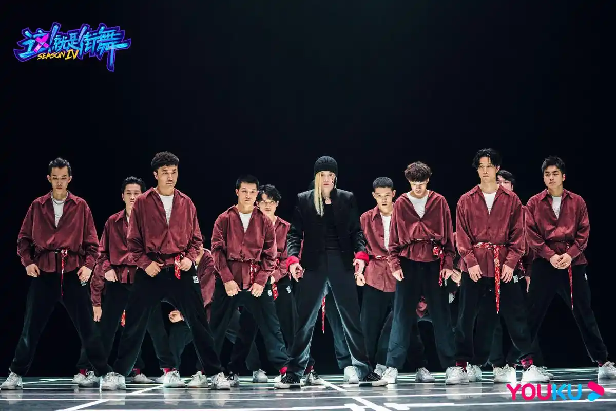 张艺兴《这就是街舞4》最新造型释出,极致冷感国风登场!